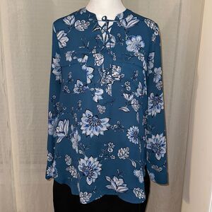 a.n.a. PL Indigo Blue White Black Floral Lace-up Long Sleeve High Low Blouse